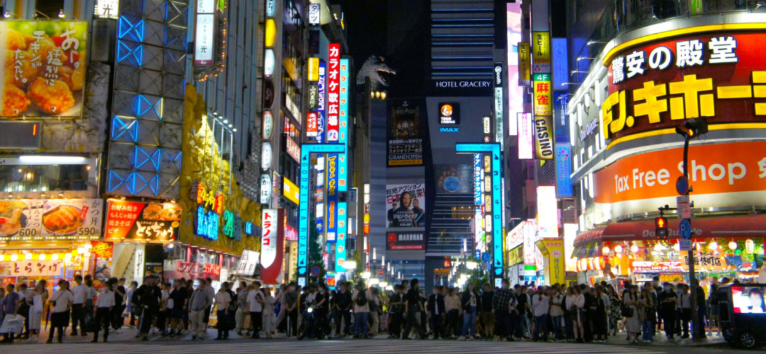 新宿 歌舞伎町にてカラオケ会
